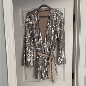 Collection B Silver and Cream Luxe Robe